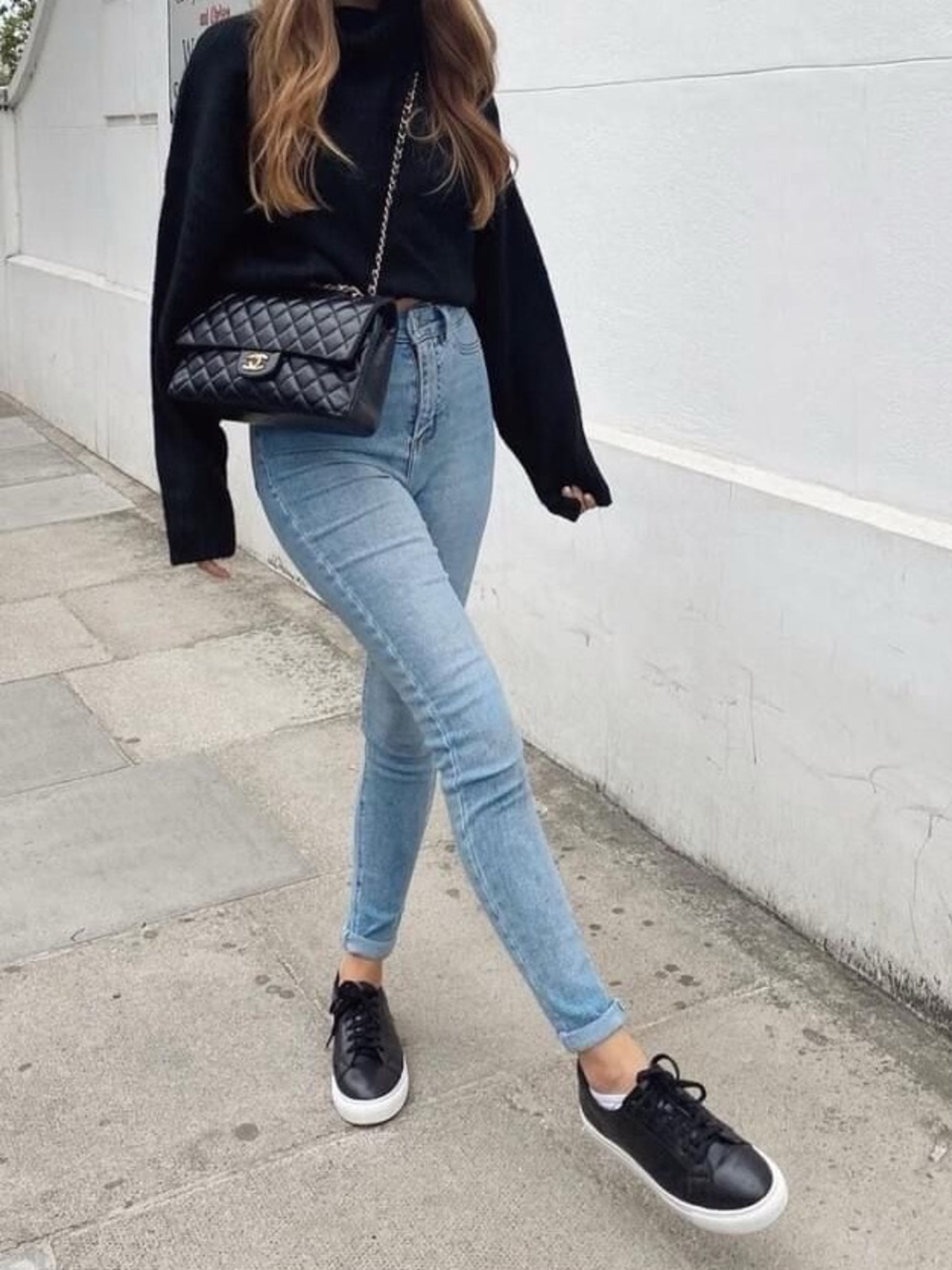 Just Black Denim Mid-rise  Skinny jean with frayed hem